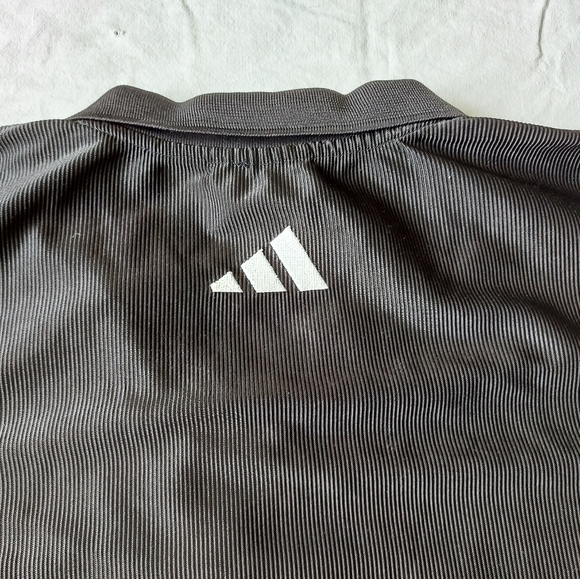 Adidas Ribbed Mens Black With Grey Athletic/Golf Collared Shirt, medium - Picture 7 of 8